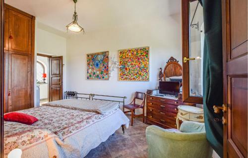 Amazing Home In Squille With Wifi And 4 Bedrooms