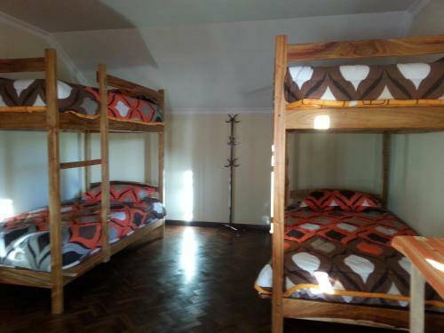 Albergue Villa Oropeza Guest House