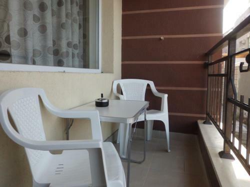 Geniko Apartments