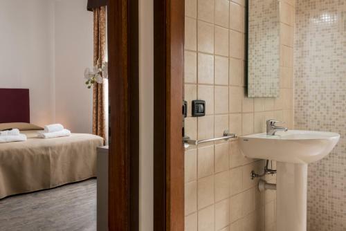 Hostal Affitta Camere Elena