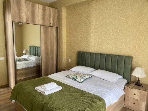 Apartamento Pekini Plaza -tbilisi