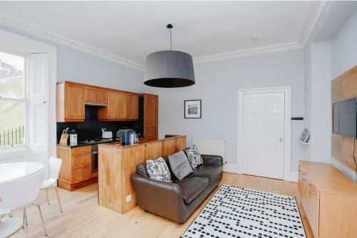 Apartamento Altido 2-br Apt Directly Next To Edinburgh Castle