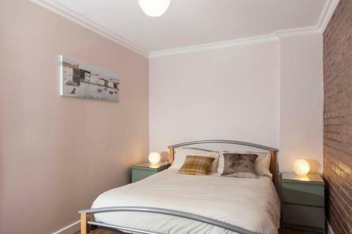 Ground Floor, 1 Bedroom Edinburgh Apartment With Double Bed