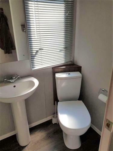 Lake District 2021 Deluxe Static Caravan On Haven Lakeland