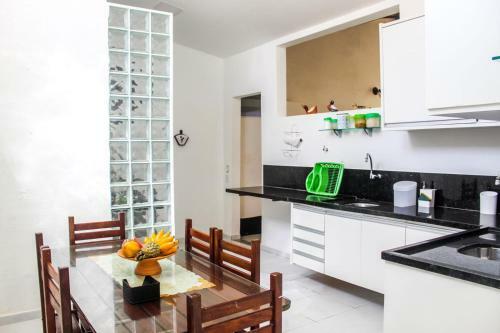 Casa De Praia /5 Su�tes + 1 Depend�ncia/ Guarajuba
