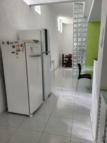 Casa De Praia /5 Su�tes + 1 Depend�ncia/ Guarajuba