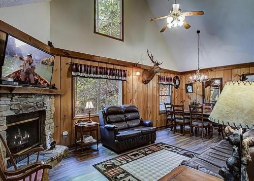 Bear Creek Ridge #2120 By Aunt Bug's Cabin Rentals