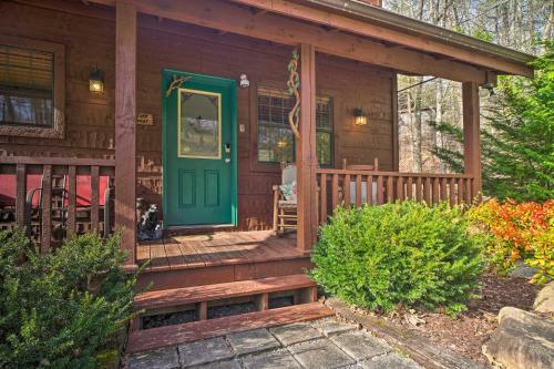 Apartamento Cute And Cozy Creekside Cabin By Pigeon Forge!