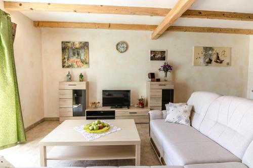 House Ulika - Freshly Renovated, Unique Rural Style