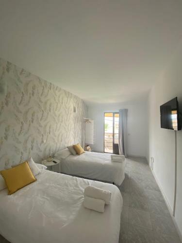 Hostal El Lago