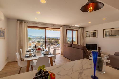 Apartment On The Seafront Faroles 1