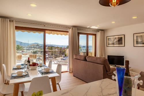 Apartment On The Seafront Faroles 1