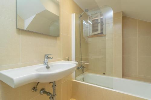 Apartamento Ed Bellveure 2 C -duplex-