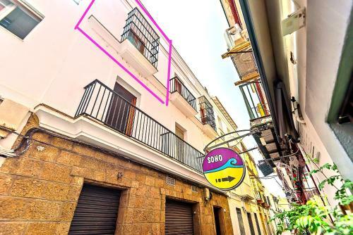 Plaza Herrer�a Central Apartments With Balconies