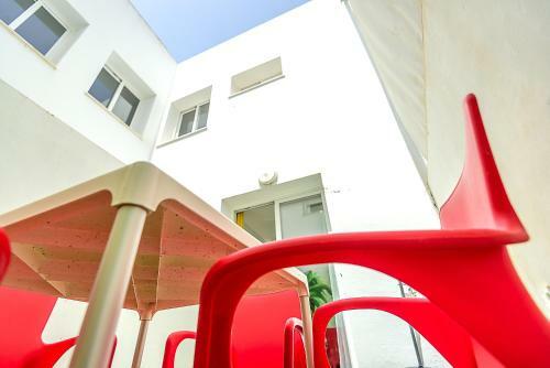 Plaza Herrer�a Central Apartments With Balconies