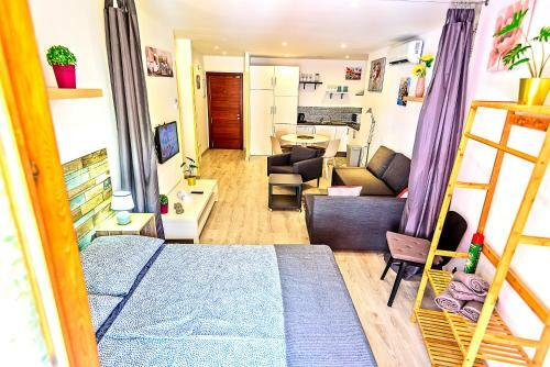 Plaza Herrer�a Central Apartments With Balconies