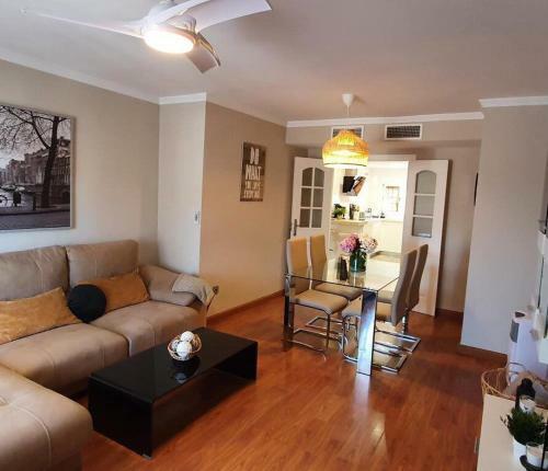 Cosy And Modern Apartment In Fuengirola