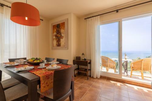 Villa On The Rocks