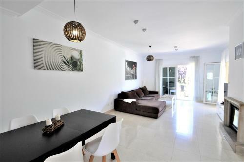 Villa With Private Pool And Garden Closed To Beach