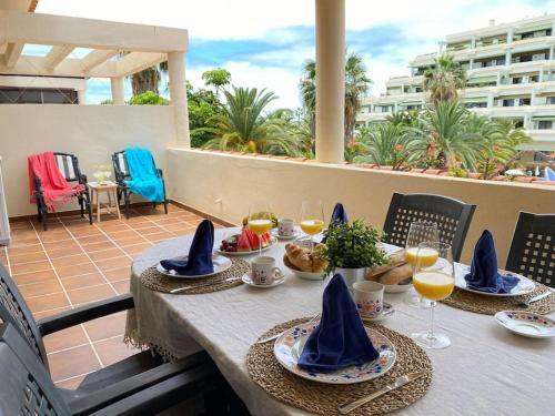Luminoso Apartamento Con Terraza Y Piscina