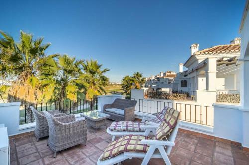 Stunning 2 Bedroom 2 Bathroom Town House - Ce7lt