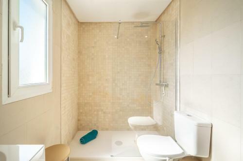 Stunning 2 Bedroom 2 Bathroom Town House - Ce7lt