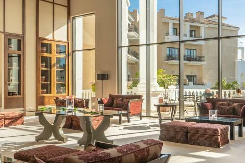 Stunning 2 Bedroom 2 Bathroom Town House - Ce7lt