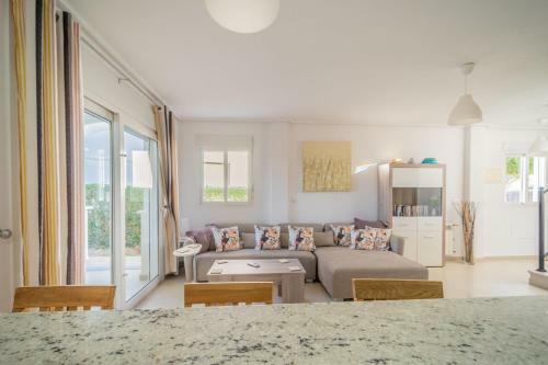 Stunning 2 Bedroom 2 Bathroom Town House - Ce7lt