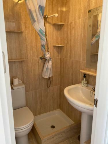 Magnifico Chalet Primera L�nea De Playa Manilva