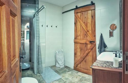 Casa En La Ladera - Real Vibe - Beach & Mountain