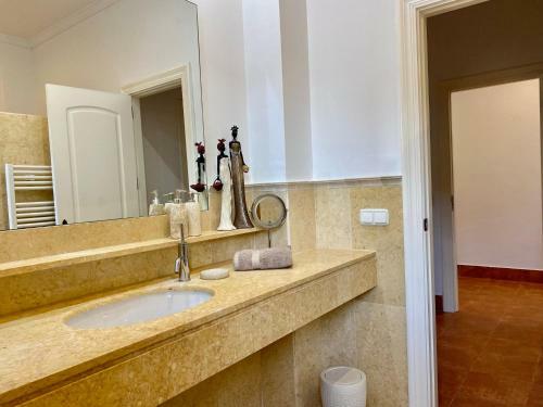 Yolo Spaces - Sotogrande - White House Villa