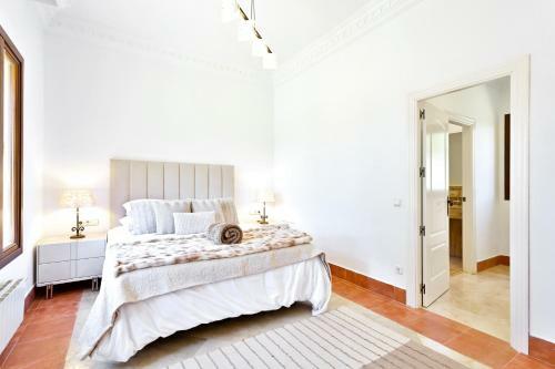Yolo Spaces - Sotogrande - White House Villa