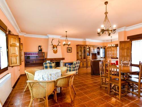 Precioso Chalet Con Jard�n En Somo