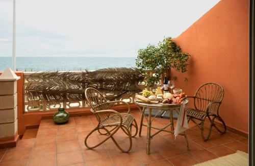 Villa Beachfront House, Valencia, Wifi, Paddle Surf Board, Incredible Views
