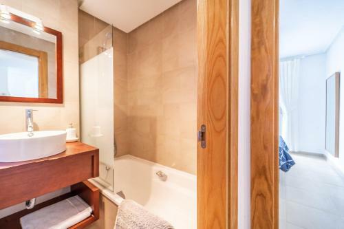 Garden Apartment With Hot Tub - Er2104lt