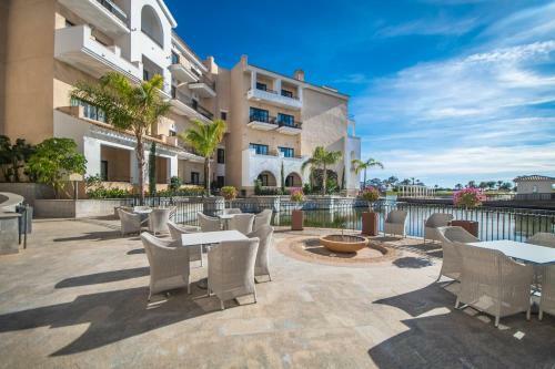 Villa With Hot Tub And Private Pool - Pa9lt
