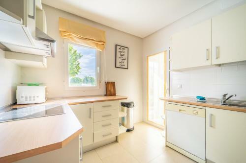 Villa With Hot Tub And Private Pool - Pa9lt