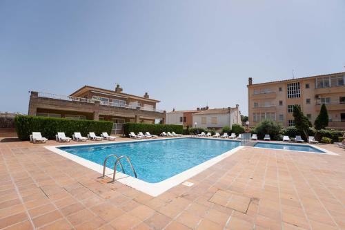 Apartments Del Sol 212
