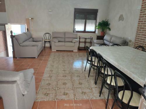 Casa Rural Ba�os Del Rey De Avila