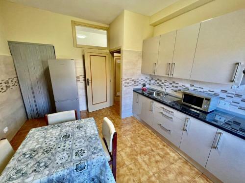 Lovely Spacious Apartment In The Center - Vilaflor