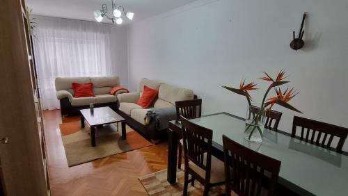 Stunning 3-bed Apartment In Vilagarcia De Arousa