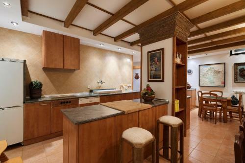 Tuapartamento - Casa En Pantano De Yesa