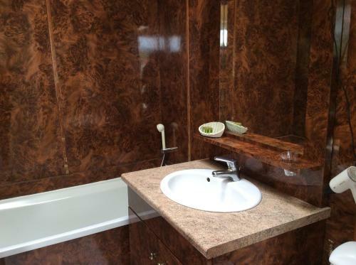 Hotel Hostellerie De Le Wast - Ch�teau Des Tourelles