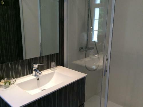 Hotel Hostellerie De Le Wast - Ch�teau Des Tourelles