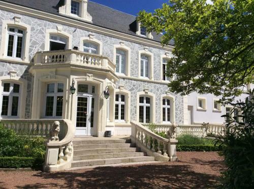 Hotel Hostellerie De Le Wast - Ch�teau Des Tourelles