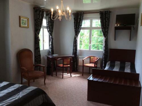 Hotel Hostellerie De Le Wast - Ch�teau Des Tourelles