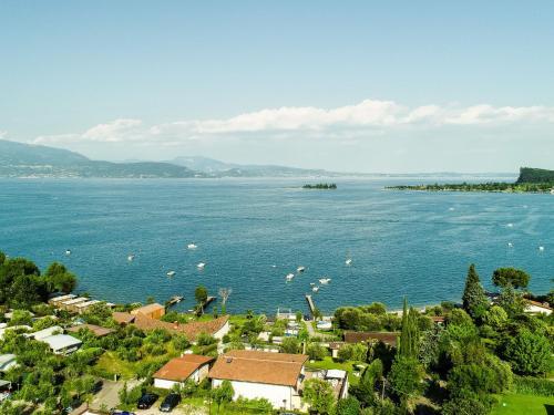 Apartamentos Salici Manerba Del Garda