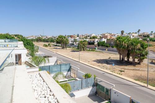 Stunning New Build 3 Bed Villa With Private Pool