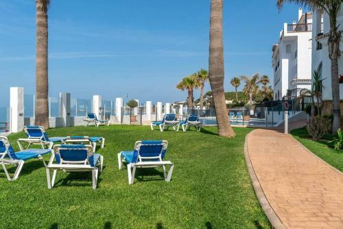 Apartamento Beachfront 1br With Swimming Pool, Parking & AC