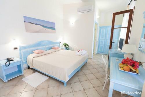 Hotel Porto Pino Club
